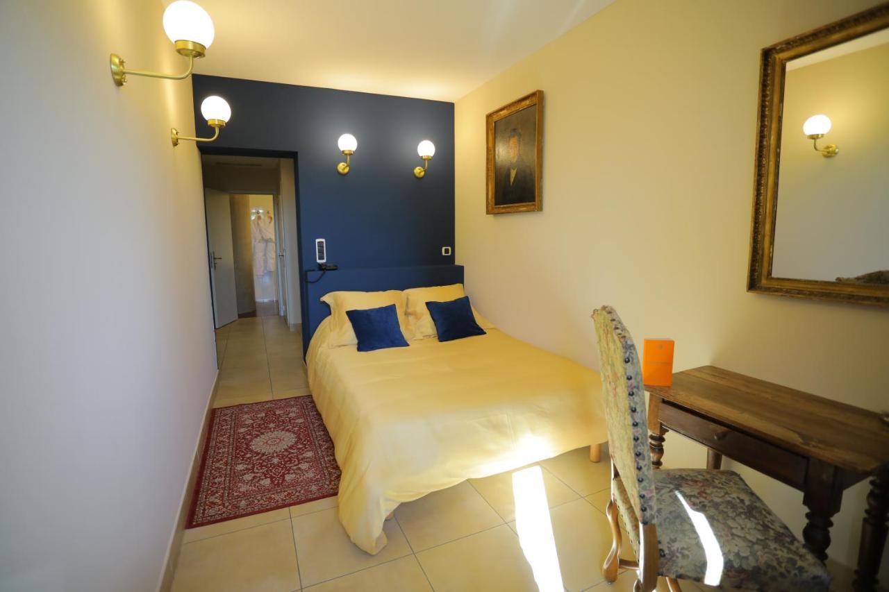 Hostellerie Du Chateau Des Fines Roches Шатонёф-дю-Пап Экстерьер фото