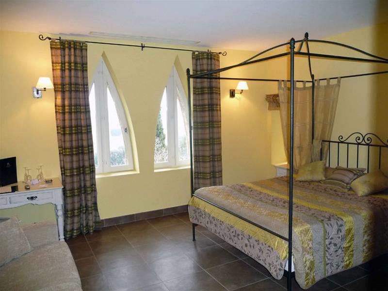 Hostellerie Du Chateau Des Fines Roches Шатонёф-дю-Пап Экстерьер фото